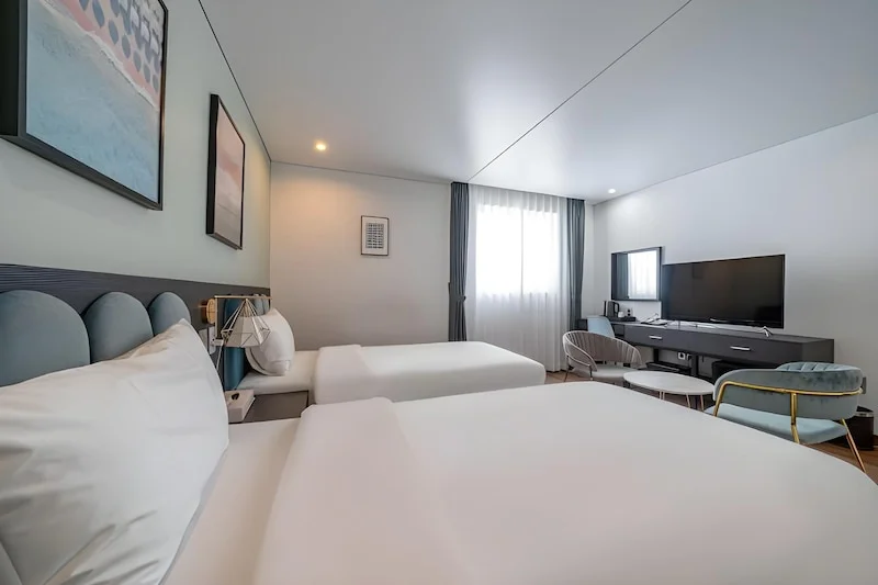 Solo Travel Korea 2026: The Ultimate Guide for Male Travelers